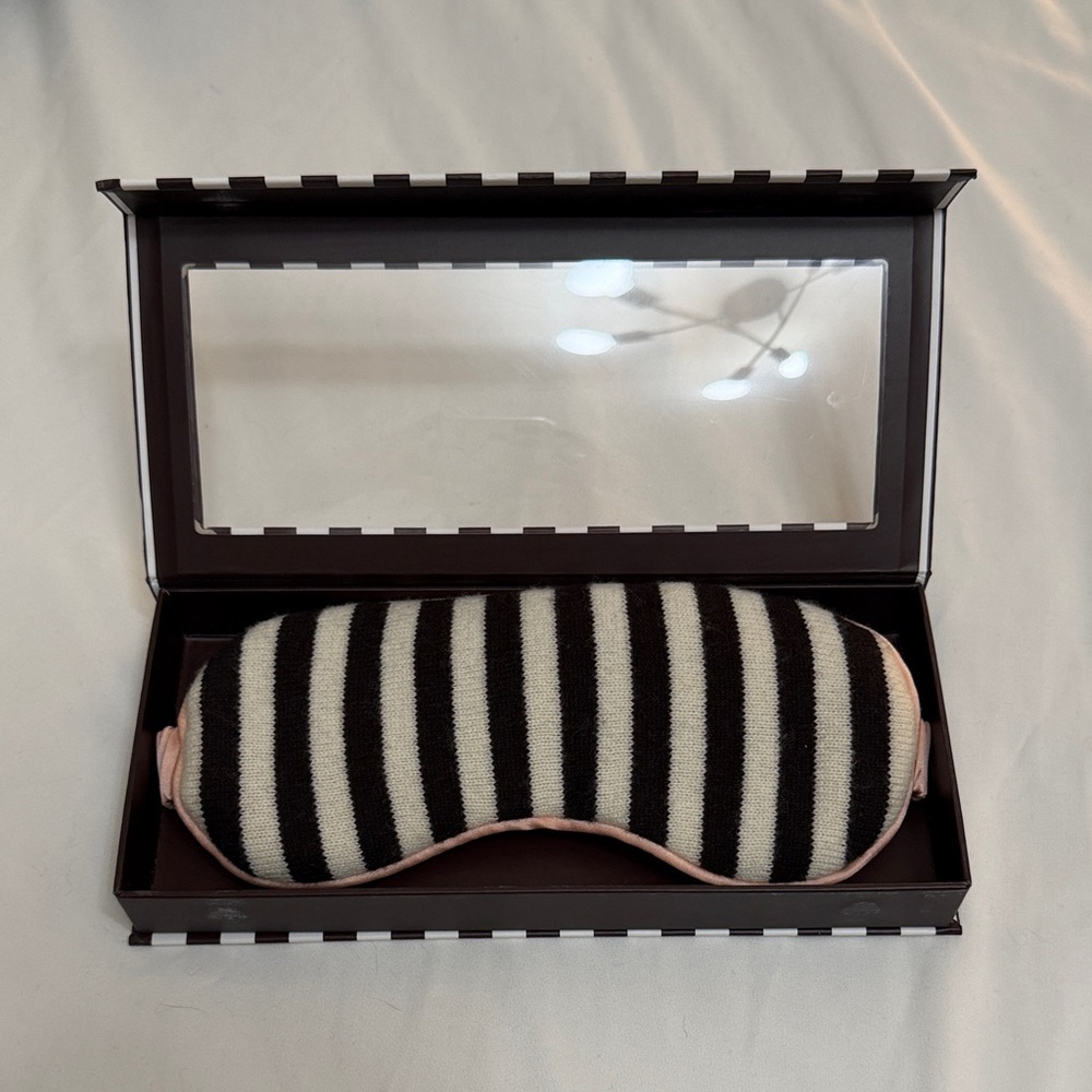 Henri Bendel Eye Sleep Mask with Box